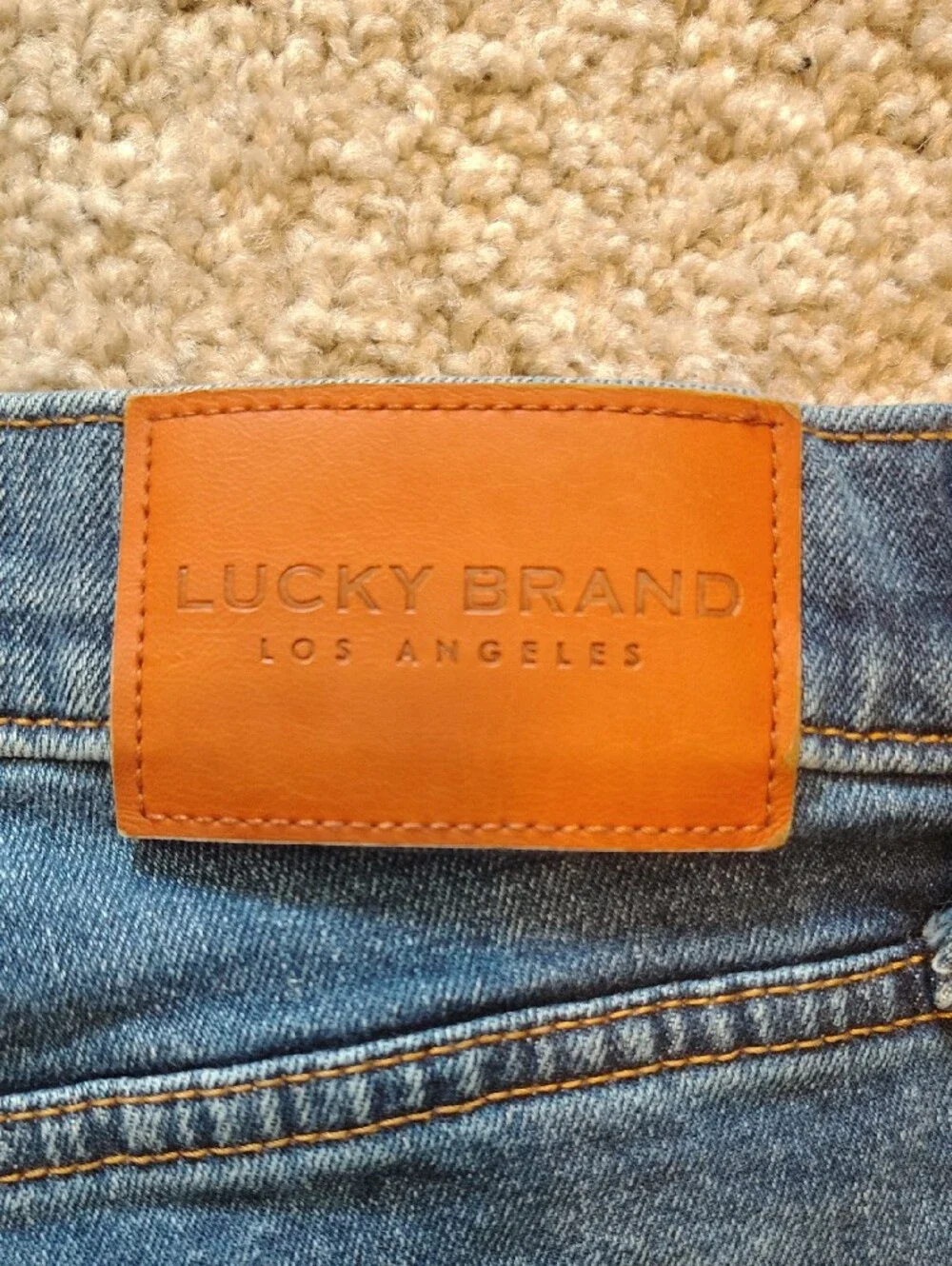 Lucky Brand 32 get